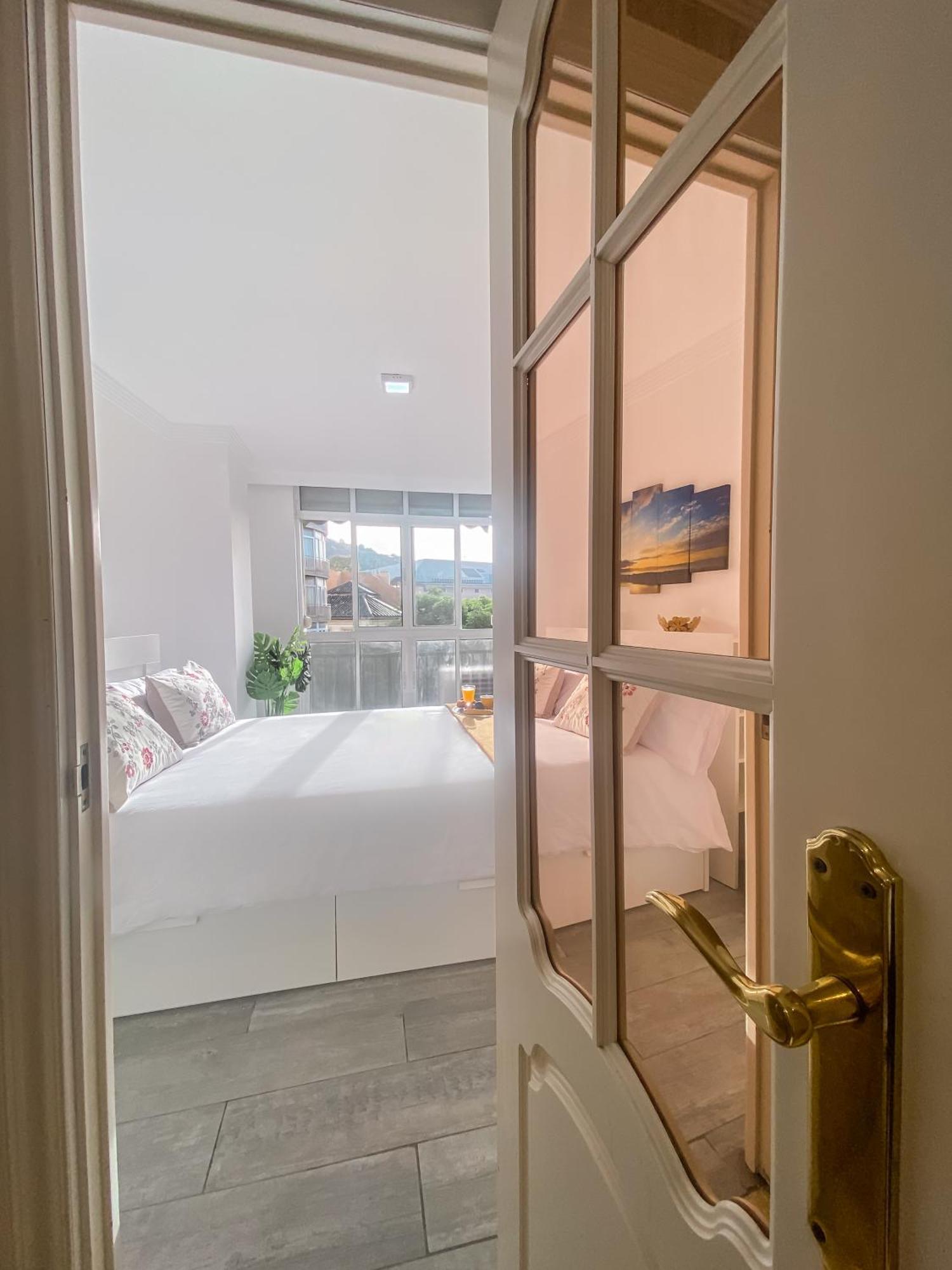 3 Rooms Y 3 Baths Y Aparcamiento Catedral Malaga Exterior photo